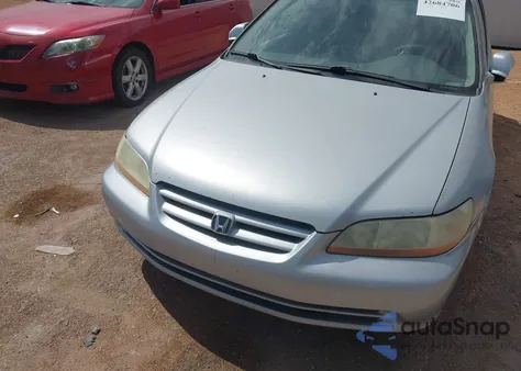 2001 Honda Accord 2.3 Lx из США, поврежденный, VIN 1HGCG56421A018089